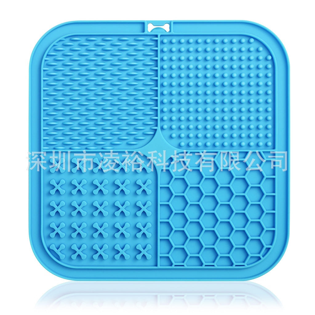 Pet Licking Pad New Pet Food Utensils Dog Slow Food Pad Placemat Sucker Slow Food Pad Dog Licking Pad